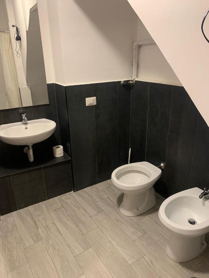那不勒斯 Athmosfera Nova 18酒店 外观 照片