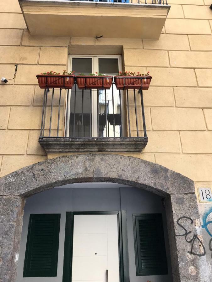 那不勒斯 Athmosfera Nova 18酒店 外观 照片